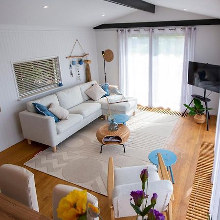 Apartamento Unieke Woonboot In Harlingen Exterior foto